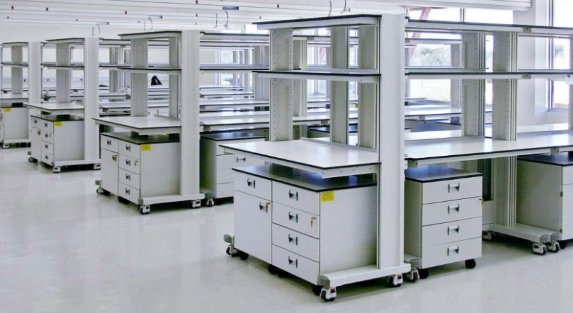 10 Tips for Optimizing Your Laboratory Bench Space