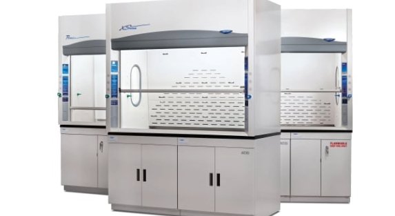 15 Benefits of Using a Fume Hood in Labs