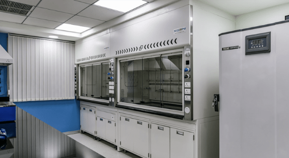 8 Tips for Enhancing Ducted Steel Fume Hood Efficiency