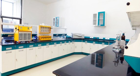The Role of Laboratory Furniture in Enhancing Productivity