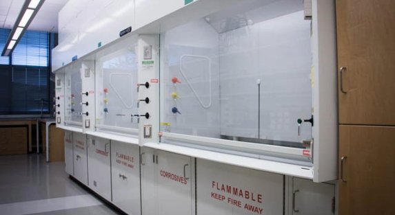 What is a Fume Hood and how does it Work